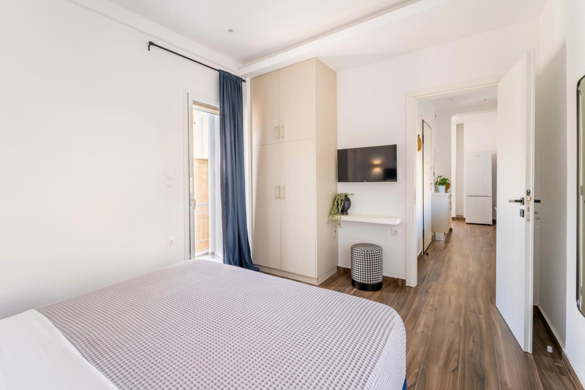 Blue Oasis - Jacuzzi Penthouse Apartment Athena Bagian luar foto