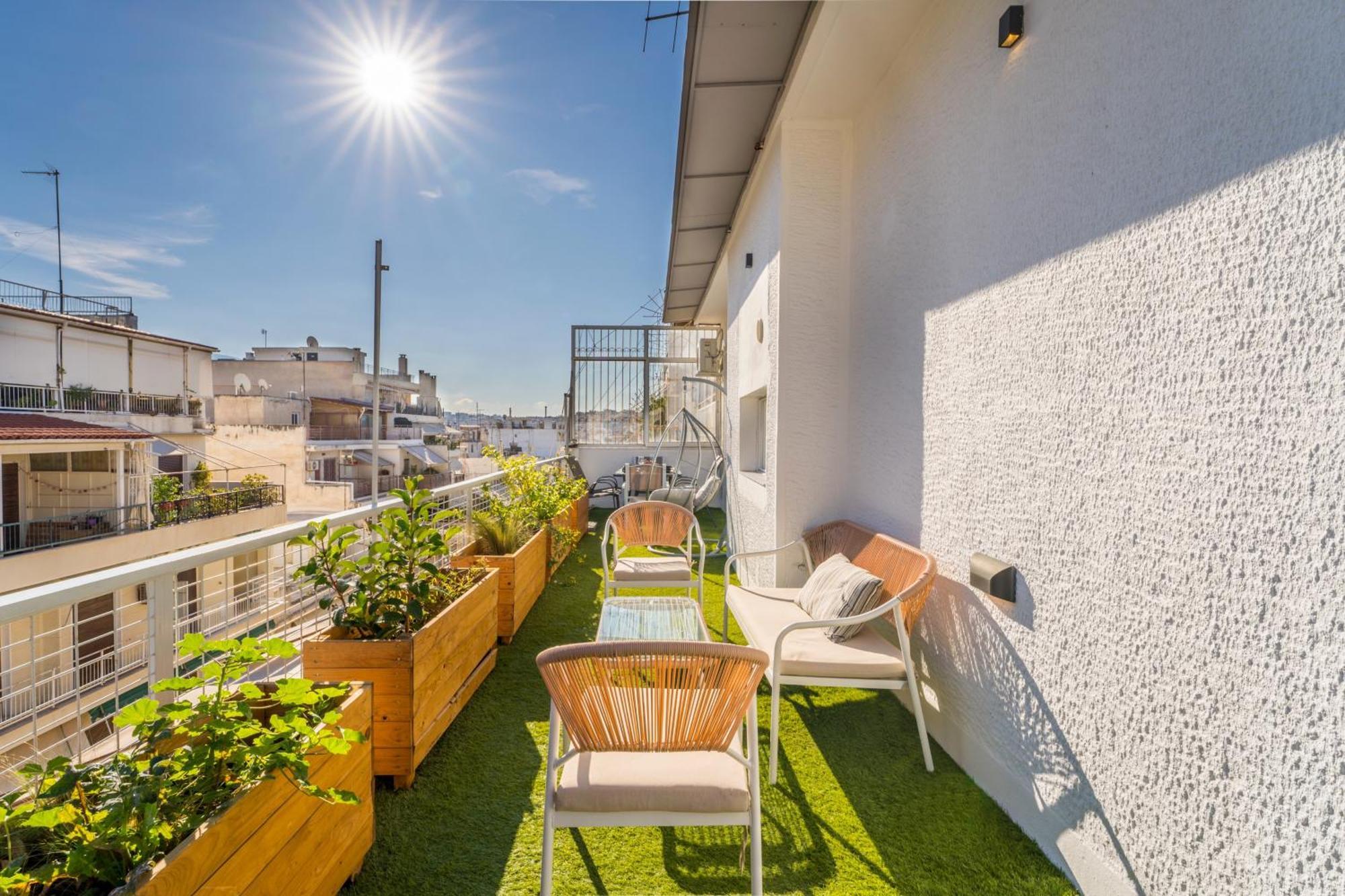 Blue Oasis - Jacuzzi Penthouse Apartment Athena Bagian luar foto